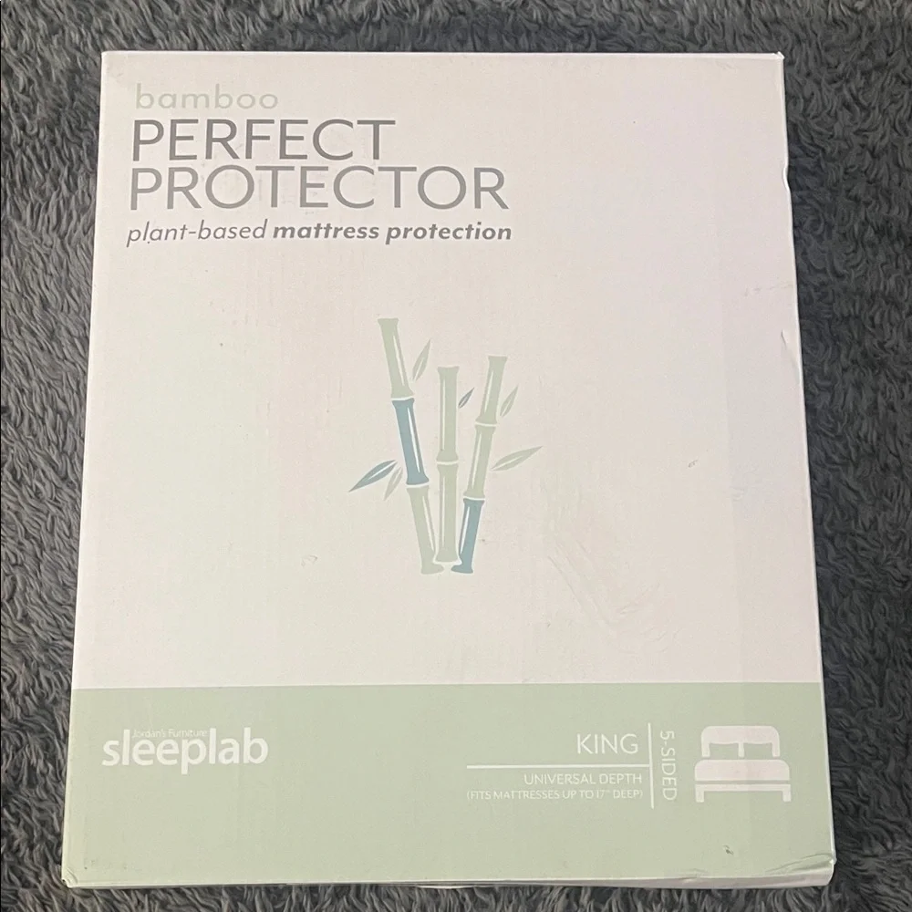 Jordan Bamboo Perfect Protector Mattress Cover - White & Light Green